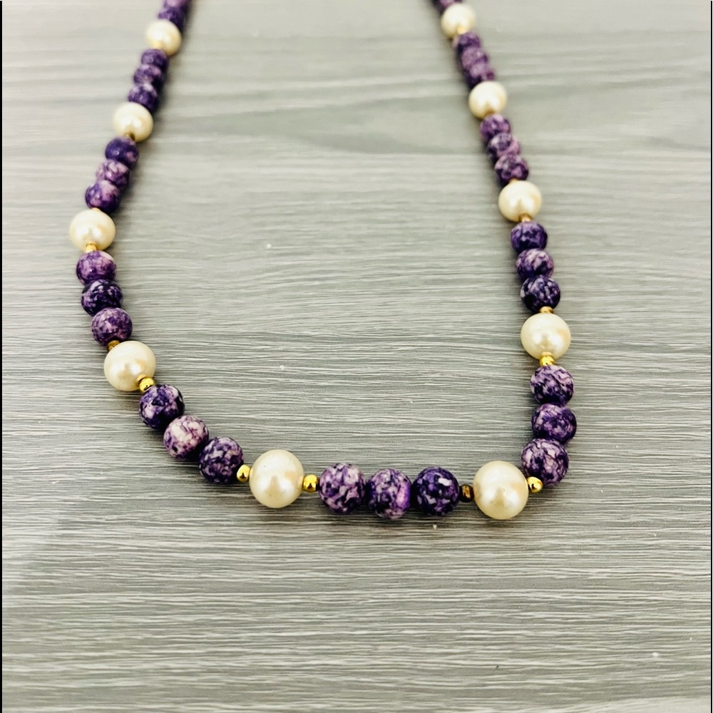 Vintage Purple and White Pearl Necklace, 26", EUC